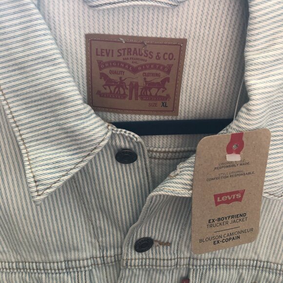 Levi's Ex Boyfriend Trucker Jean Jacket - Picture 9 of 12